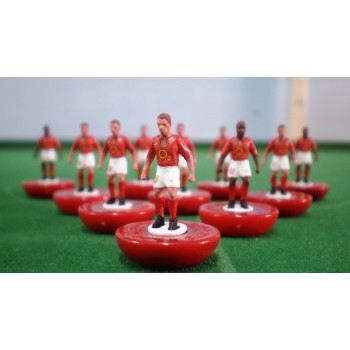 Subbuteo Andrew Table Soccer Arsenal away kit  2005-2006 on Classic Hasbro bases